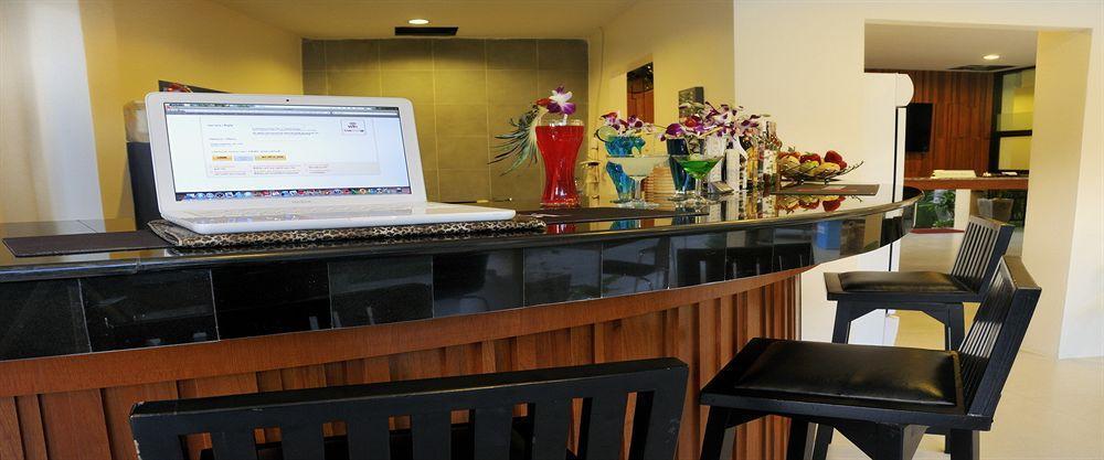 The Wave Hotel Patong Sha Phuket Buitenkant foto