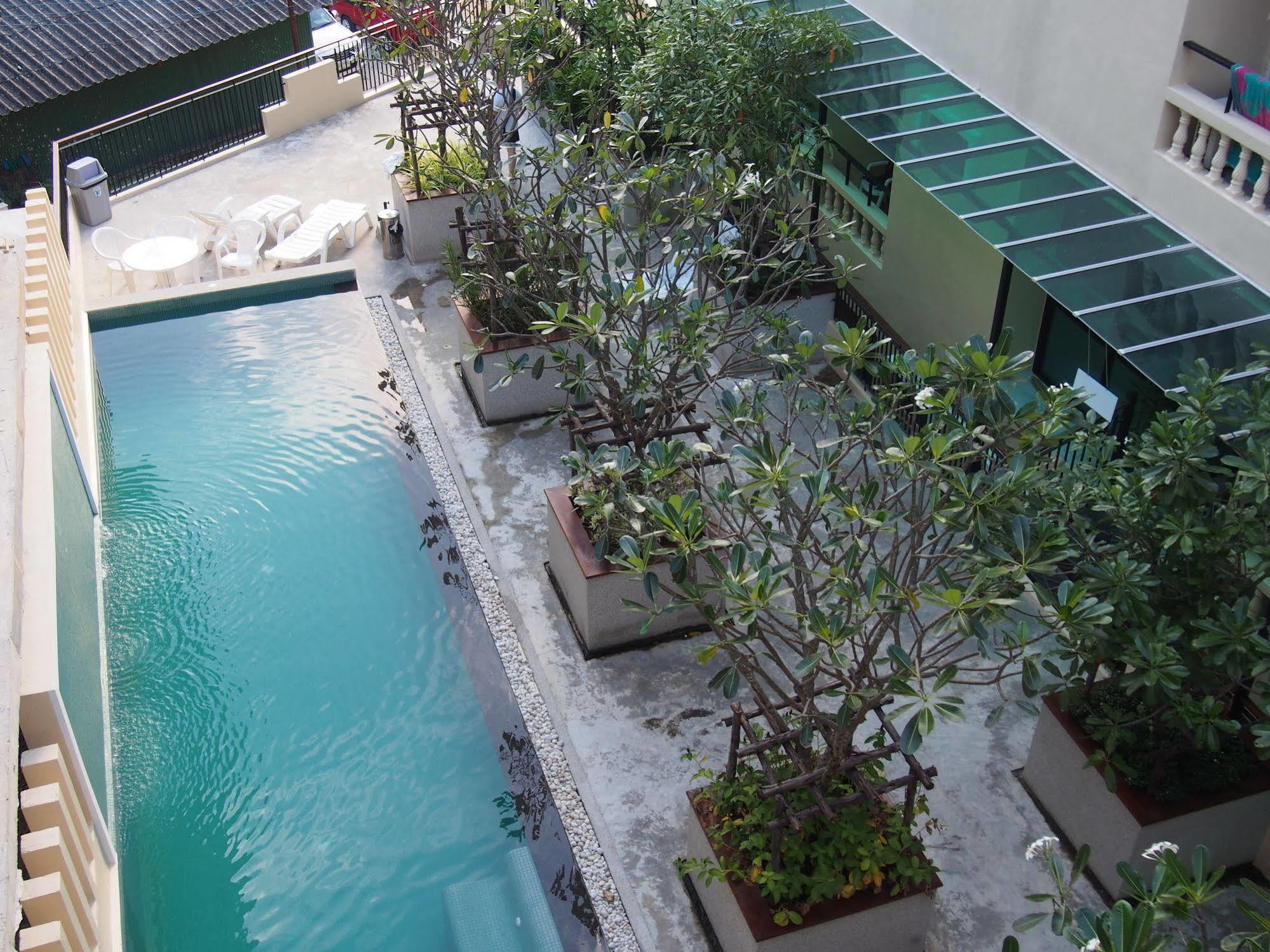 The Wave Hotel Patong Sha Phuket Buitenkant foto